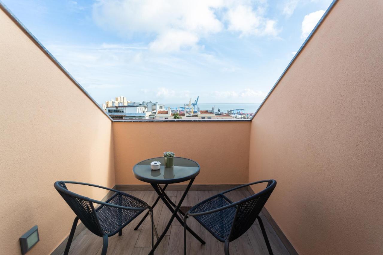 Duques Villa Luxury Guesthouse Lisbon Bagian luar foto