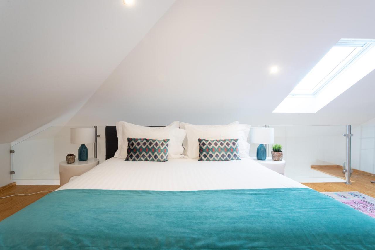 Duques Villa Luxury Guesthouse Lisbon Bagian luar foto