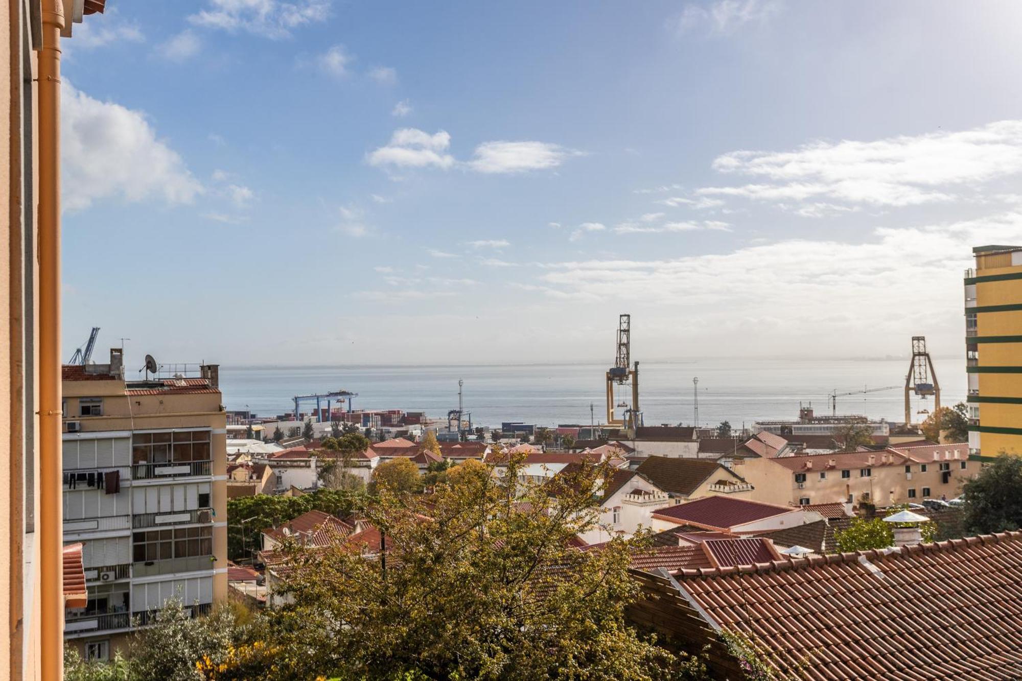 Duques Villa Luxury Guesthouse Lisbon Ruang foto